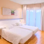 Nochendi 3* Onís