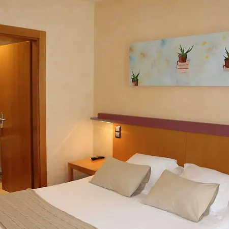Nochendi Hotel Onís